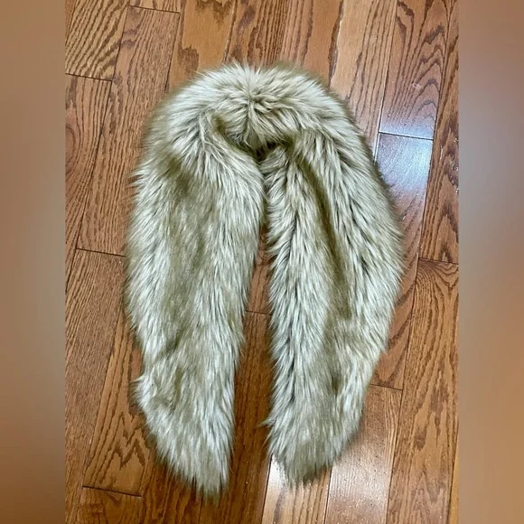 Express Beige Cardigan with Faux Fur Collar - Picture 9 of 9